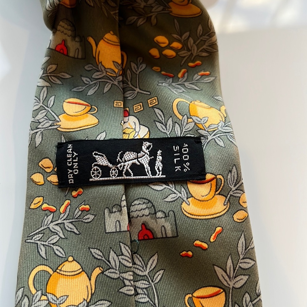 Hermes tie